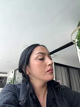 LIAH IZUMI online show from 22, 3, 2026