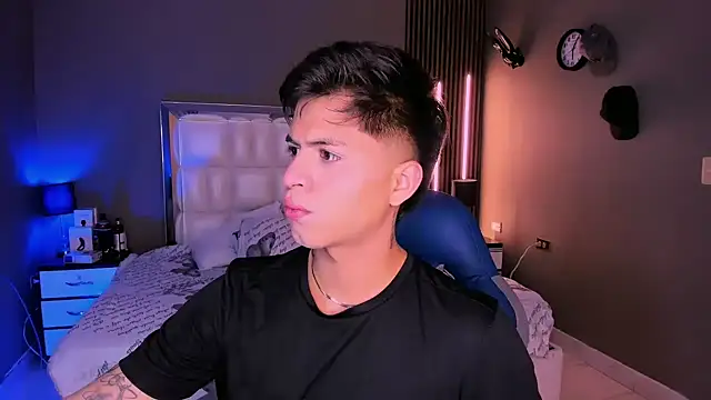 Snapshot of Niicky1_ chatting on 14, 3, 2025 Niicky1  online show from 14, 3, 2025