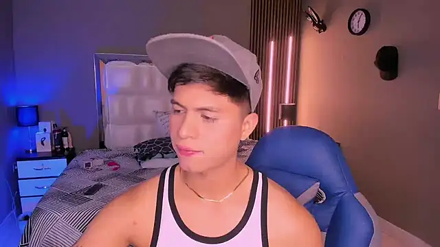 Snapshot of Niicky1_ chatting on 11, 3, 2025 Niicky1  online show from 11, 3, 2025