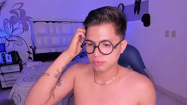 Snapshot of Niicky1_ chatting on 13, 2, 2025 Niicky1  online show from 13, 2, 2025