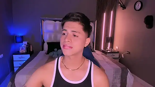 Snapshot of Niicky1_ chatting on 4, 3, 2025 Niicky1  online show from 4, 3, 2025