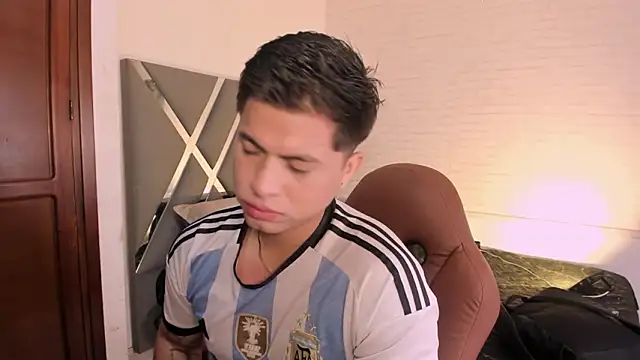 Niicky1  online show from 18, 1, 2026