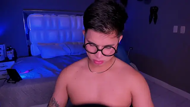 Snapshot of Niicky1_ chatting on 18, 9, 2025 Niicky1  online show from 18, 9, 2025