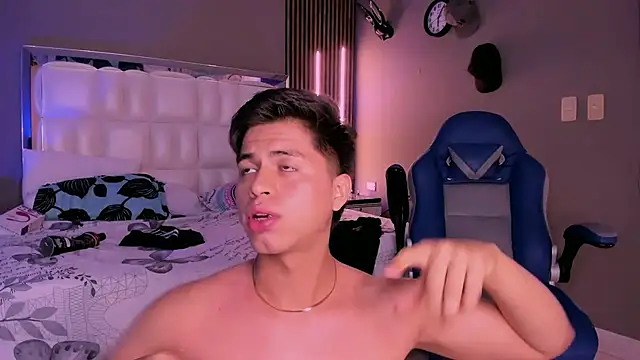 Snapshot of Niicky1_ chatting on 22, 3, 2025 Niicky1  online show from 22, 3, 2025