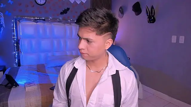 Snapshot of Niicky1_ chatting on 2, 11, 2025 Niicky1  online show from 2, 11, 2025