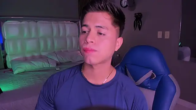 Snapshot of Niicky1_ chatting on 16, 9, 2025 Niicky1  online show from 16, 9, 2025