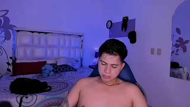 Snapshot of Niicky1_ chatting on 25, 2, 2025 Niicky1  online show from 25, 2, 2025