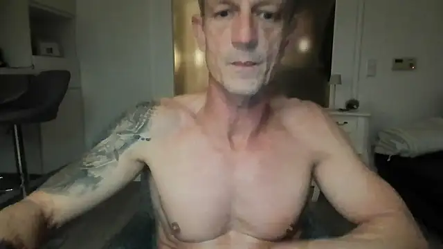 Snapshot of dirks71 chatting on 2, 12, 2025 dirks71 online show from 2, 12, 2025