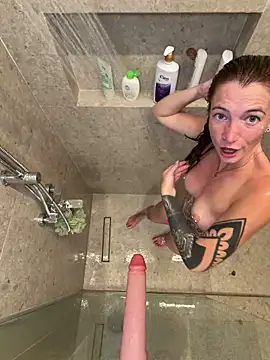 Laurahorney xo online show from 16, 11, 2025