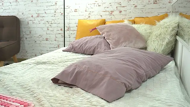 Sofhia cruz online show from 27, 2, 2026