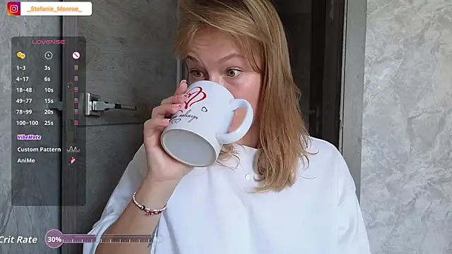  Stefanie Collins  online show from 27, 7, 2026