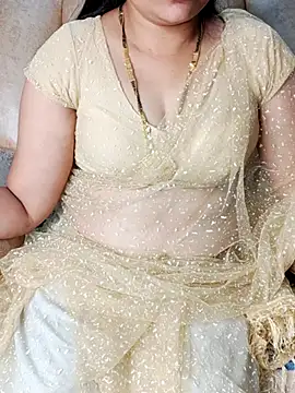 Traditional Housewife  online show from 16, 2, 2025