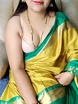 Traditional Housewife  online show from 11, 3, 2025