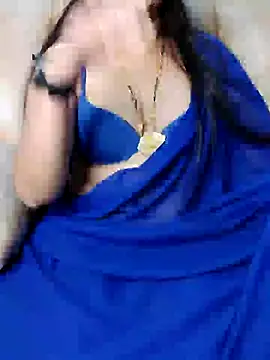Traditional Housewife  online show from 7, 2, 2025