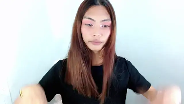 Snapshot of freshJULIA18 chatting on 1, 12, 2025 freshJULIA18 online show from 1, 12, 2025