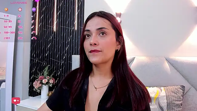 Snapshot of katrina_kaif_x chatting on 13, 10, 2025 katrina kaif x online show from 13, 10, 2025