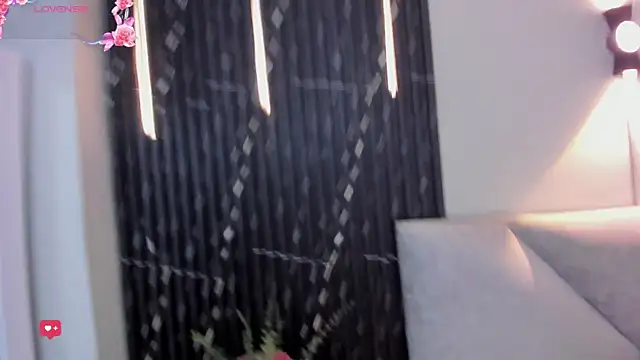 Snapshot of katrina_kaif_x chatting on 15, 11, 2025 katrina kaif x online show from 15, 11, 2025