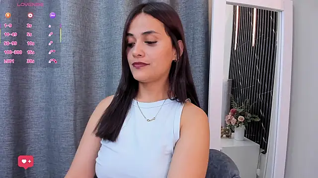 Snapshot of katrina_kaif_x chatting on 29, 10, 2025 katrina kaif x online show from 29, 10, 2025