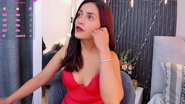 Snapshot of katrina_kaif_x chatting on 9, 10, 2025 katrina kaif x online show from 9, 10, 2025