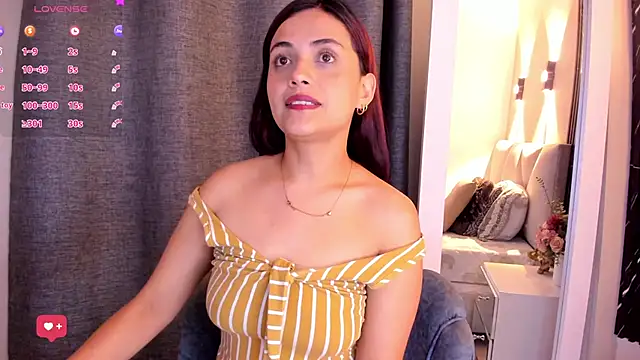 Snapshot of katrina_kaif_x chatting on 10, 10, 2025 katrina kaif x online show from 10, 10, 2025