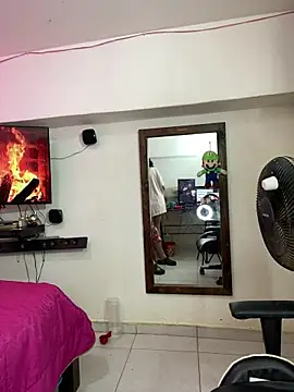 TheKing6ix9ine69 online show from 13, 11, 2025