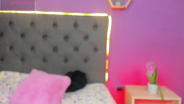 Snapshot of lanna_bx chatting on 15, 11, 2025 lanna bx online show from 15, 11, 2025