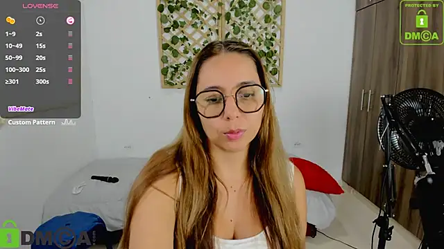 Snapshot of isa_loves_cum chatting on 16, 11, 2025 isa loves cum online show from 16, 11, 2025