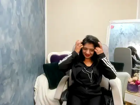 Snapshot of CrazyCorina chatting on 22, 10, 2025 CrazyCorina online show from 22, 10, 2025