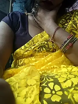 Snapshot of Ritasingh-0461 chatting on 5, 3, 2025 Ritasingh-0461 online show from 5, 3, 2025