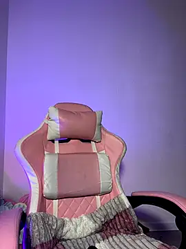 Radiants two online show from 19, 10, 2025