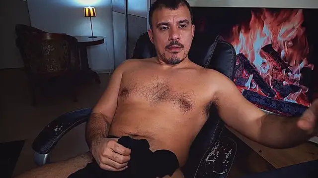 Snapshot of officeman7 chatting on 20, 1, 2025 officeman7 online show from 20, 1, 2025