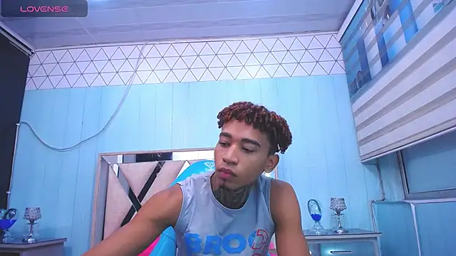 Snapshot of sexy_blacks_ chatting on 27, 2, 2025 sexy blacks online show from 27, 2, 2025
