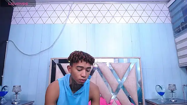 Snapshot of sexy_blacks_ chatting on 25, 2, 2025 sexy blacks online show from 25, 2, 2025