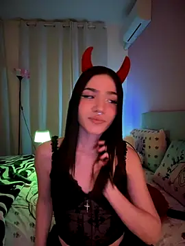 ShannonShanny online show from 29, 10, 2025