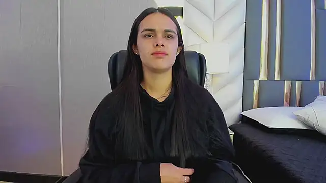 ChloeHarper  online show from 20, 6, 2026