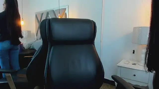 ChloeHarper  online show from 15, 10, 2025