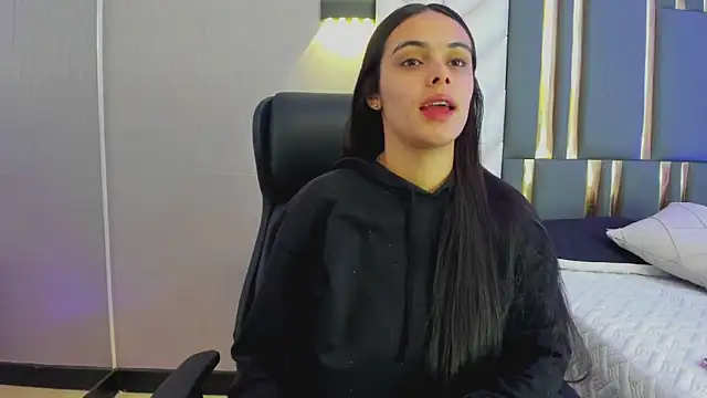 ChloeHarper  online show from 5, 6, 2026