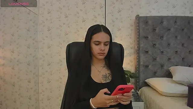 ChloeHarper  online show from 28, 5, 2026