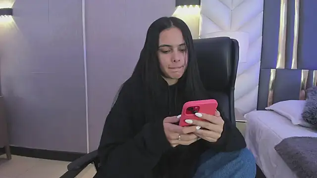 ChloeHarper  online show from 12, 2, 2026