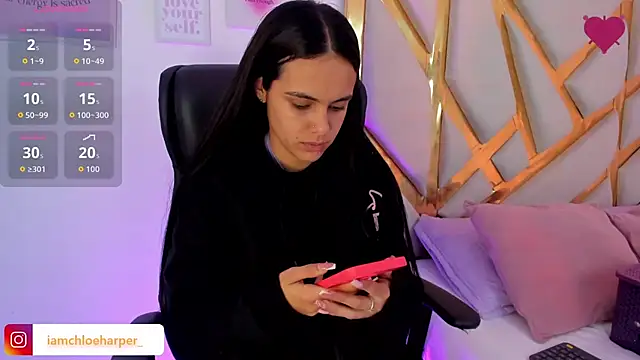 ChloeHarper  online show from 27, 11, 2025