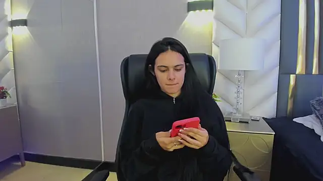 ChloeHarper  online show from 19, 3, 2026