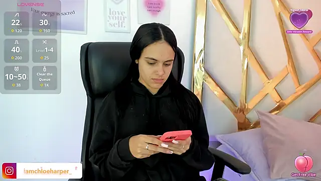 ChloeHarper  online show from 9, 11, 2025