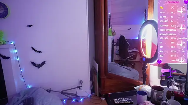  Yummy Girl  online show from 11, 10, 2025