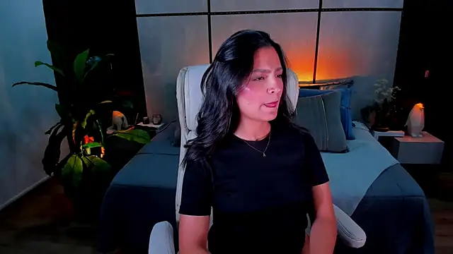 Gia Mazzon online show from 3, 3, 2025