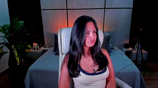 Gia Mazzon online show from 24, 2, 2025