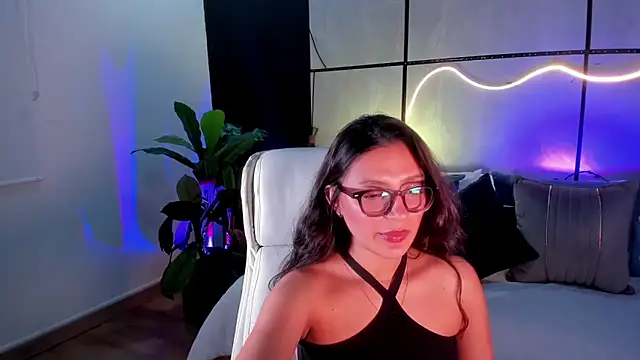 Gia Mazzon online show from 19, 11, 2025