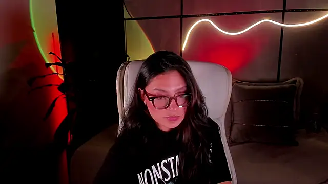 Gia Mazzon online show from 19, 2, 2026