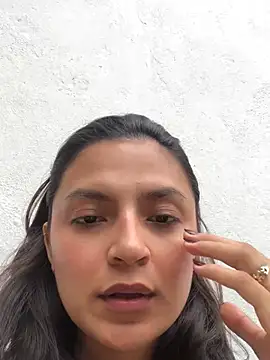Snapshot of Gia_Mazzon chatting on 24, 4, 2026 Gia Mazzon online show from 24, 4, 2026