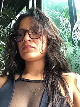 Gia Mazzon online show from 15, 4, 2026