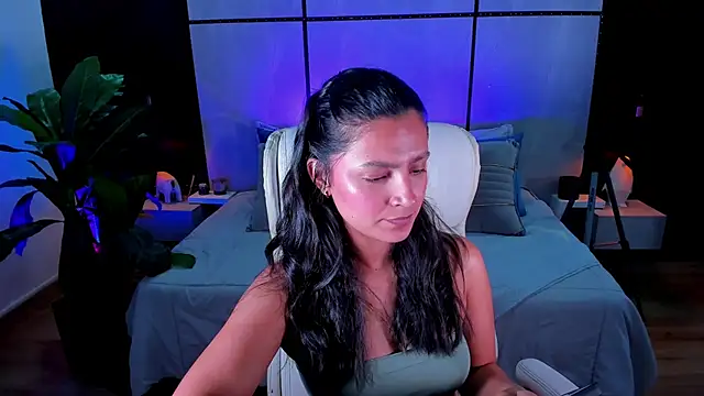 Gia Mazzon online show from 14, 2, 2025